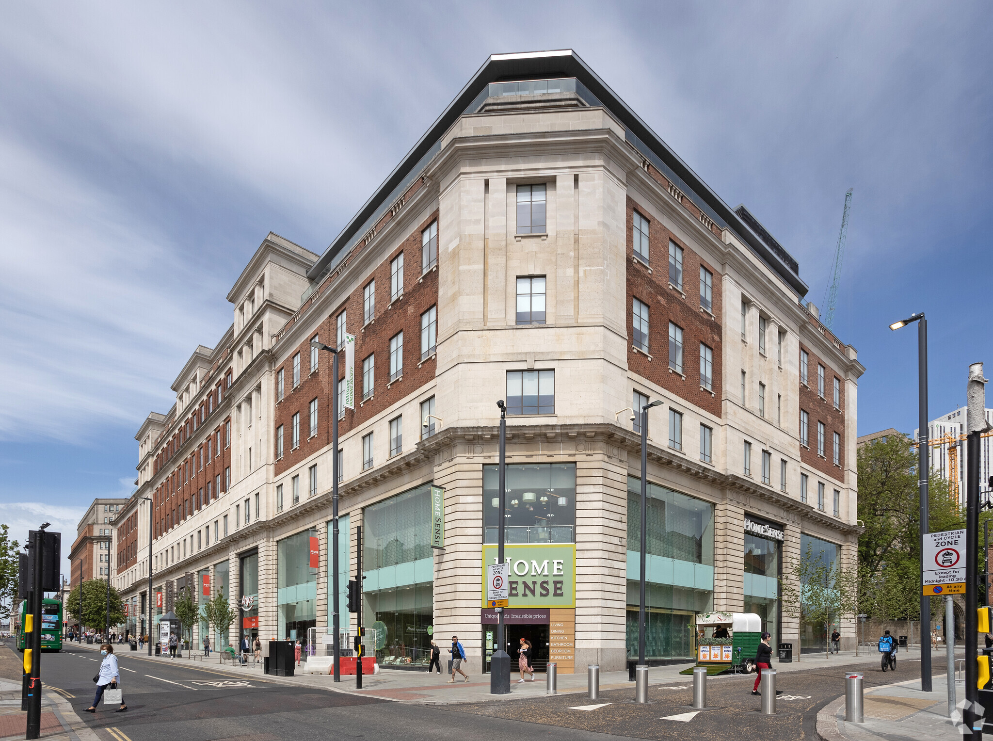 The Headrow, Leeds, WYK for Rent