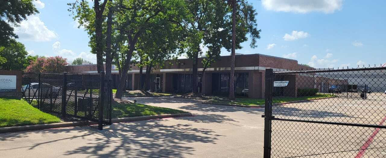 211-285 W Airtex Blvd, Houston, TX for Sale