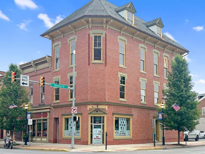 201 E Market St, Clearfield, PA for Sale