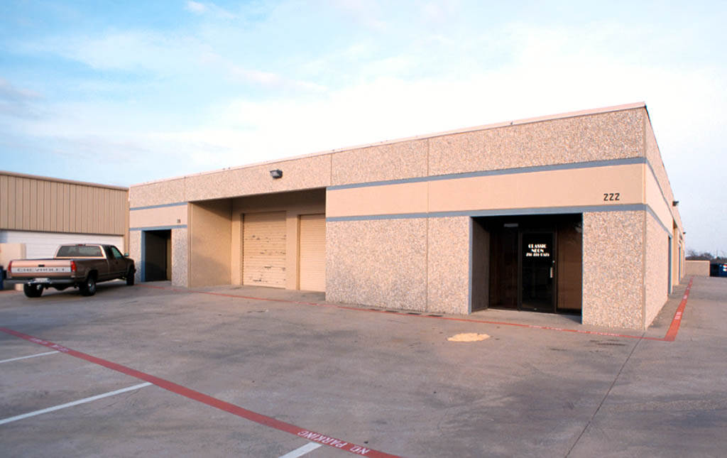 218-222 Bronze St, Garland, TX for Rent