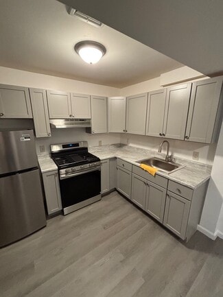 Staten Island, NY Apartments - 98 Montgomery Ave