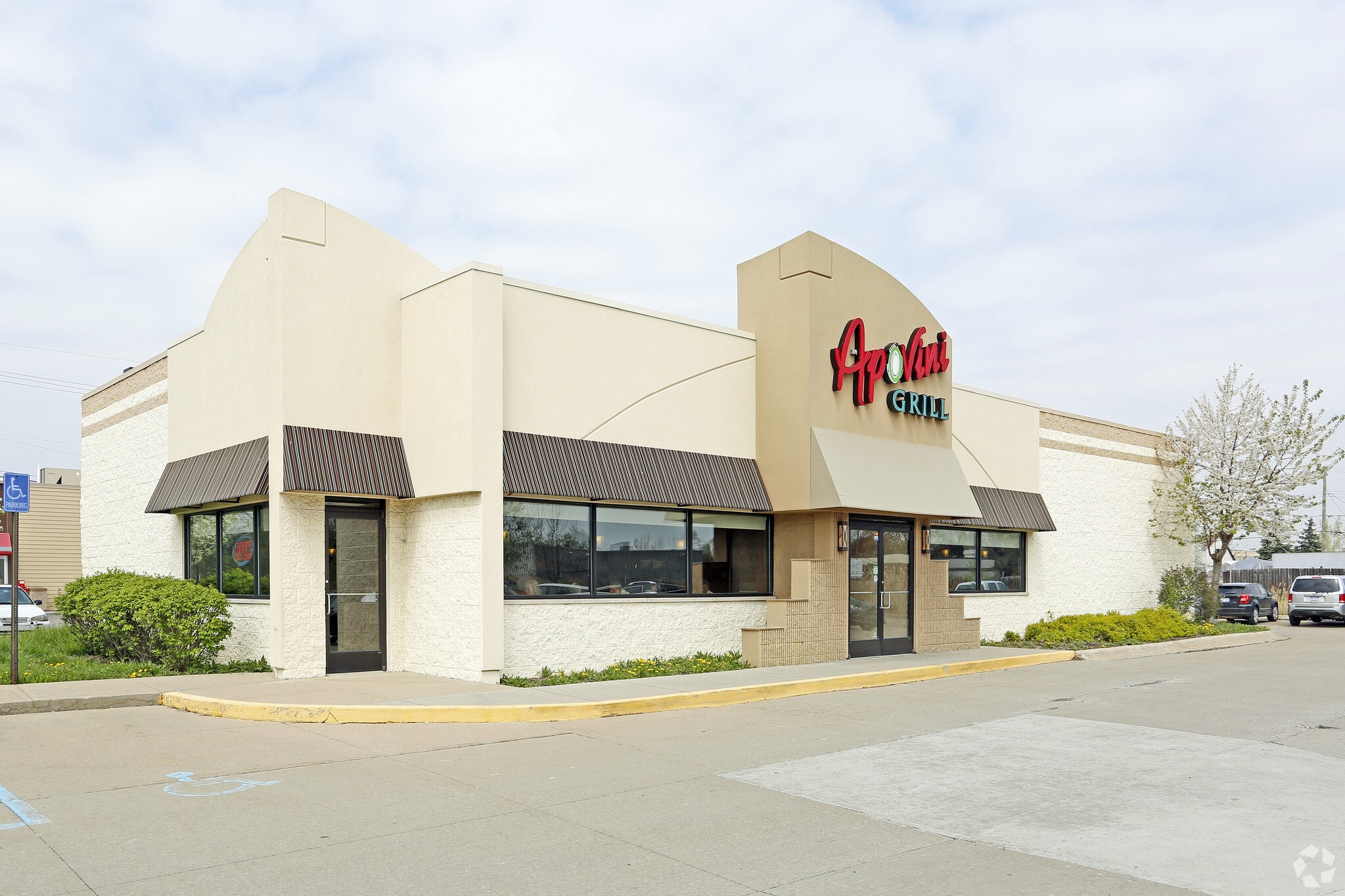 1915 E Maple Rd, Troy, MI for Sale