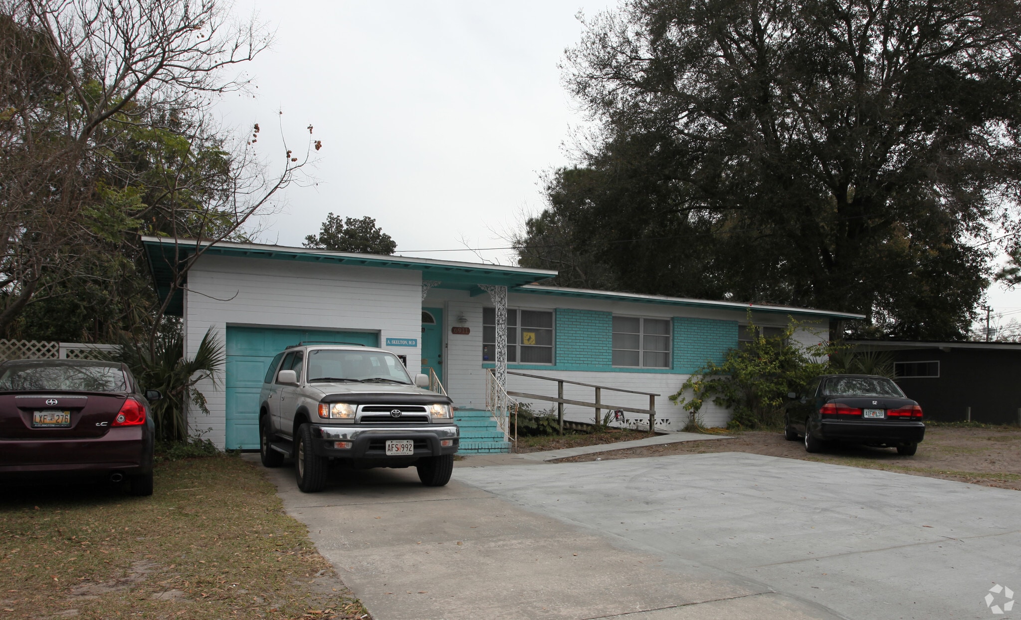 6911 Merrill Rd, Jacksonville, FL for Sale