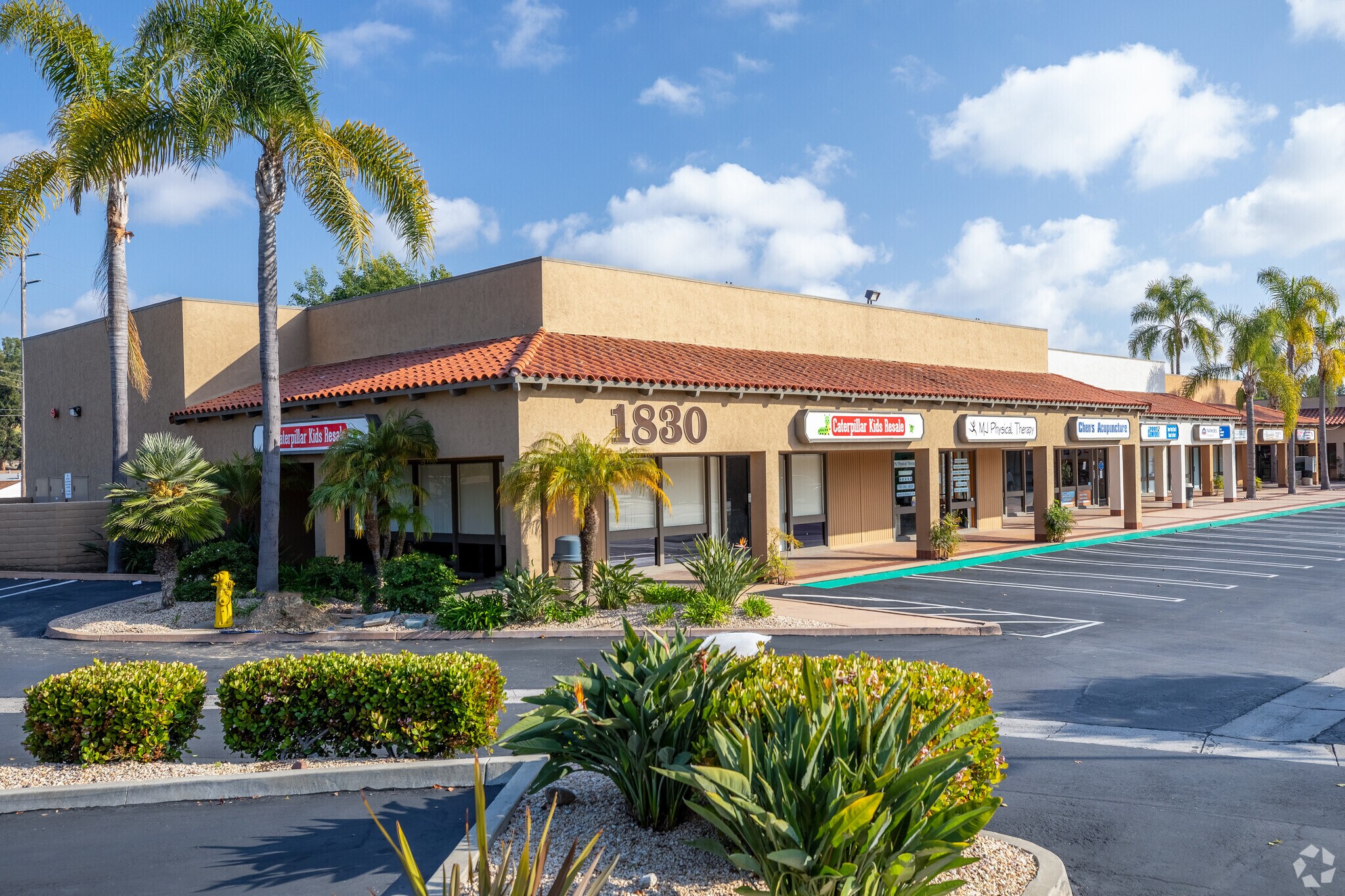 1830-1876 Hacienda Dr, Vista, CA for Rent