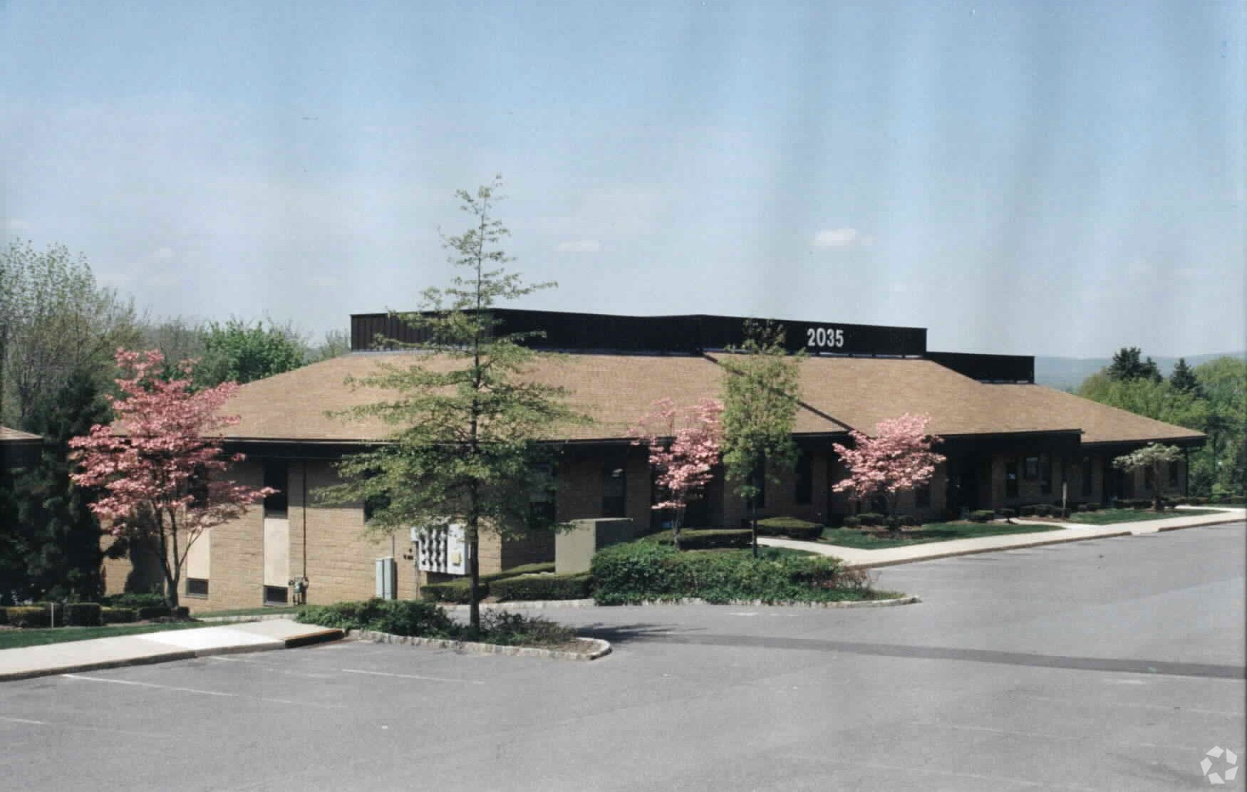2035 Hamburg Tpke Wayne, NJ 07470 Office Property for Sale on