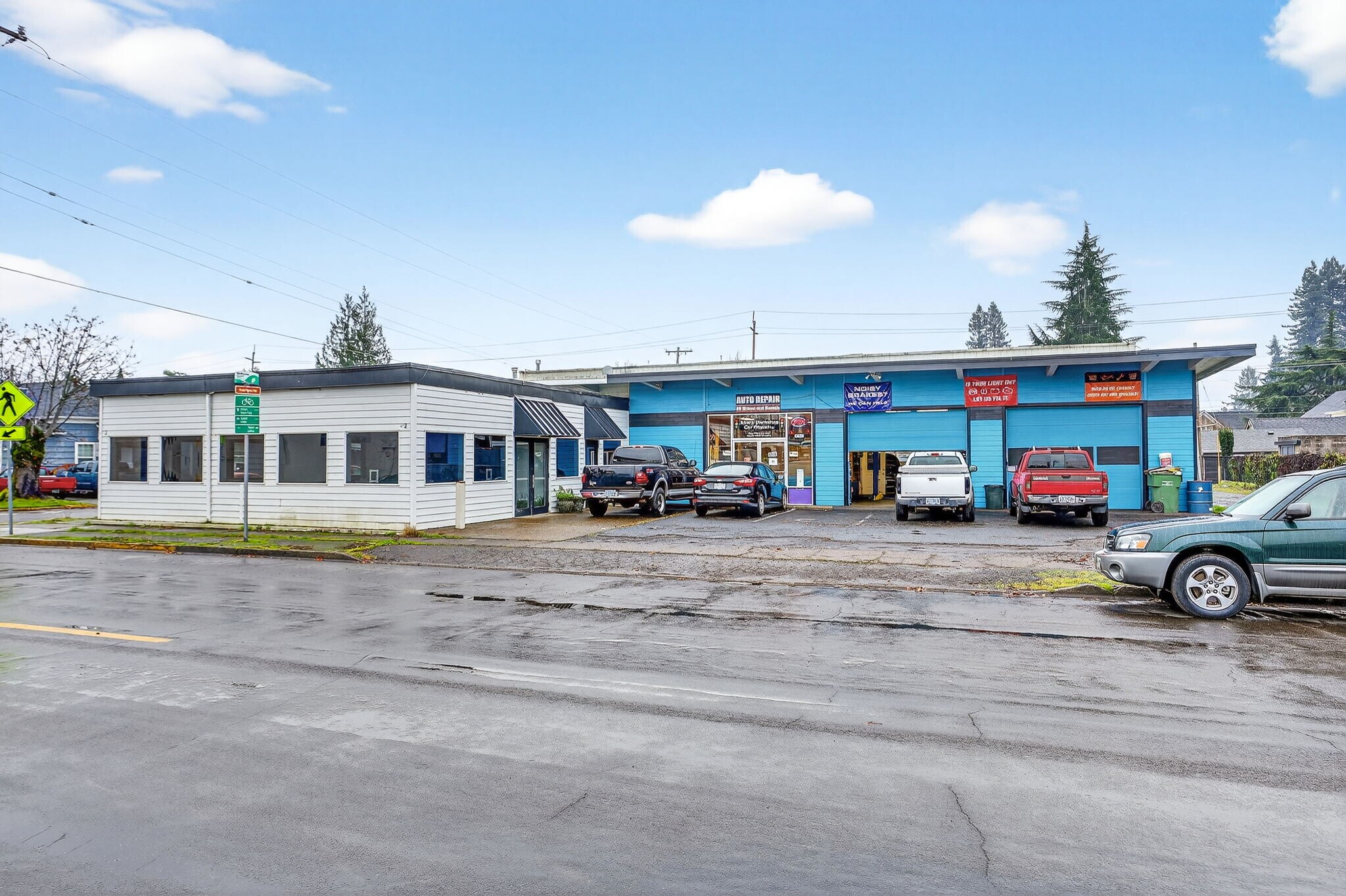 814 E 2nd St, Newberg, OR for Sale
