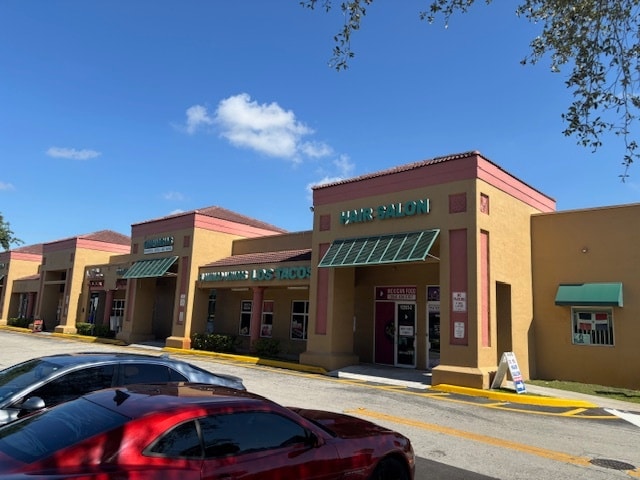 12393-12399 Pembroke Rd, Pembroke Pines, FL for Rent