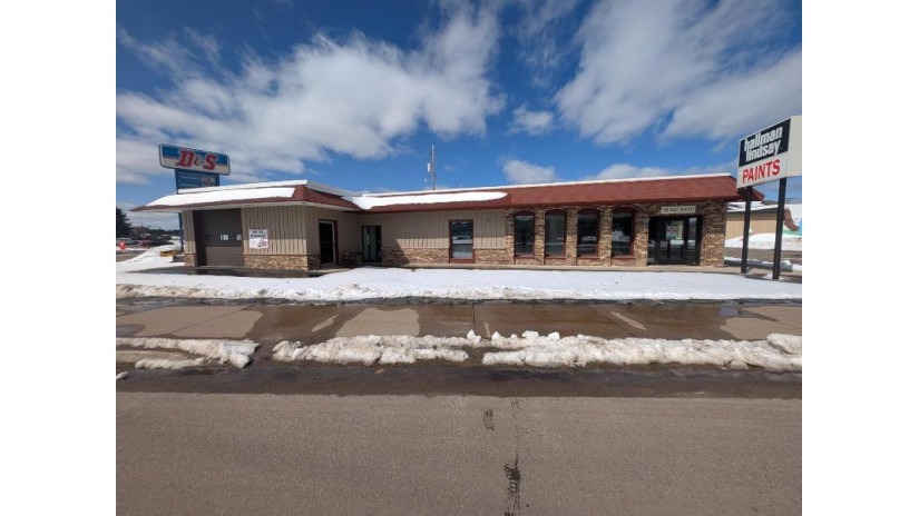 230 S Main St, Eagle River, WI for Sale