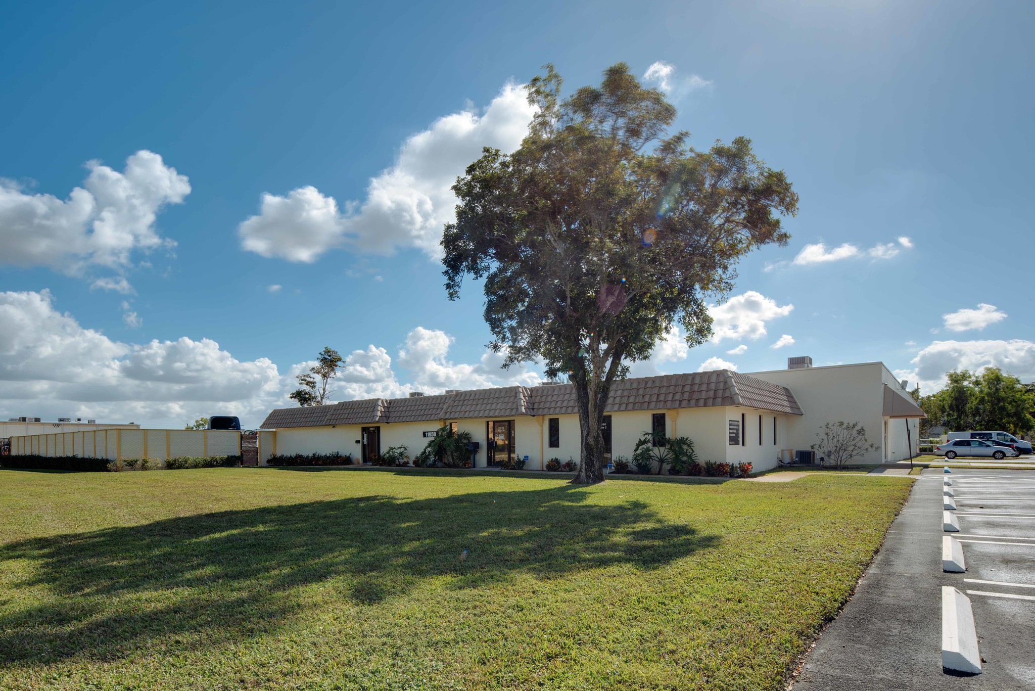 11950 NW 39th St, Coral Springs, FL for Rent