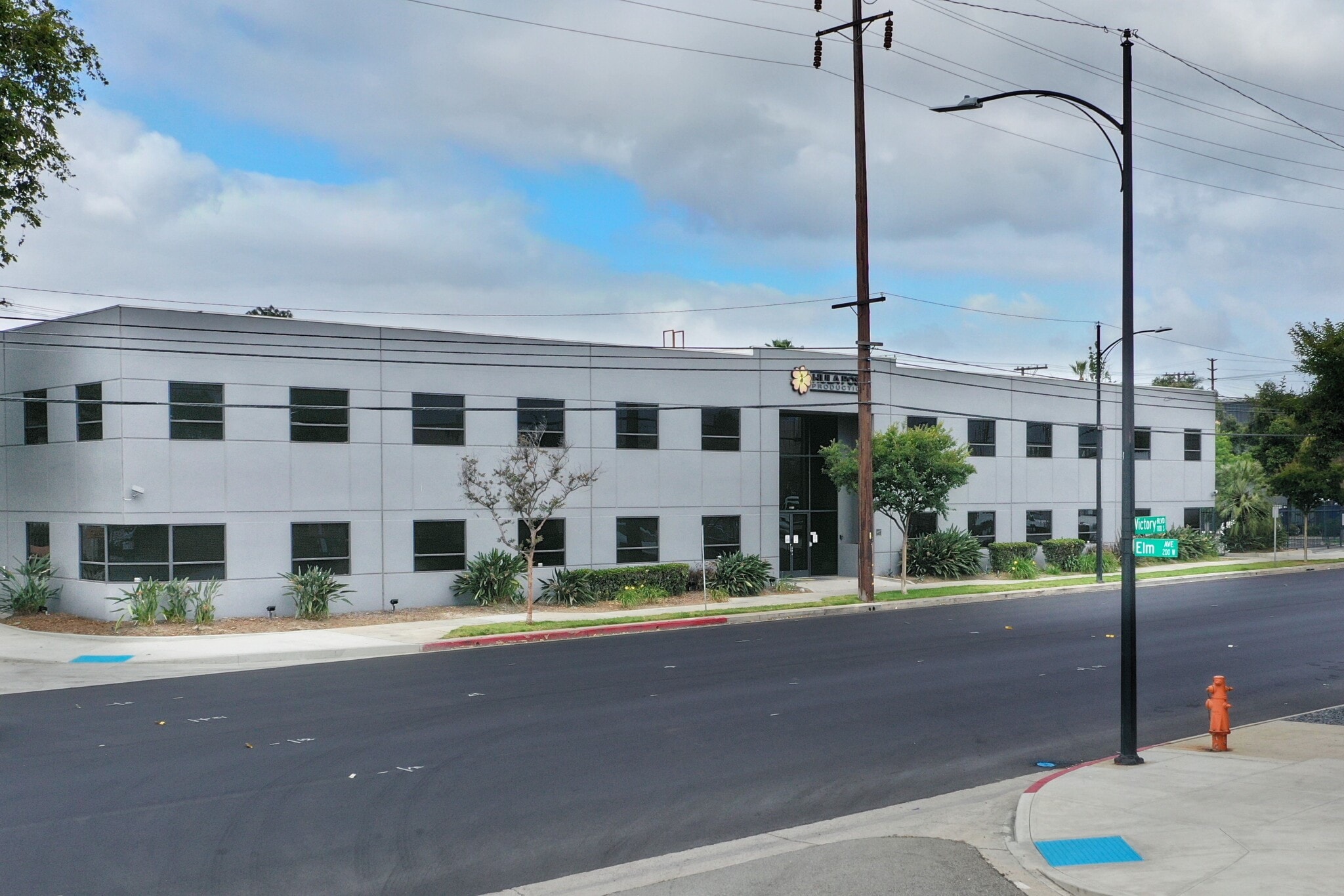 1111 S Victory Blvd, Burbank, CA for Rent