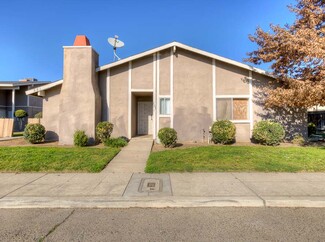 Clovis, CA Apartments - 581 W Ashlan Ave