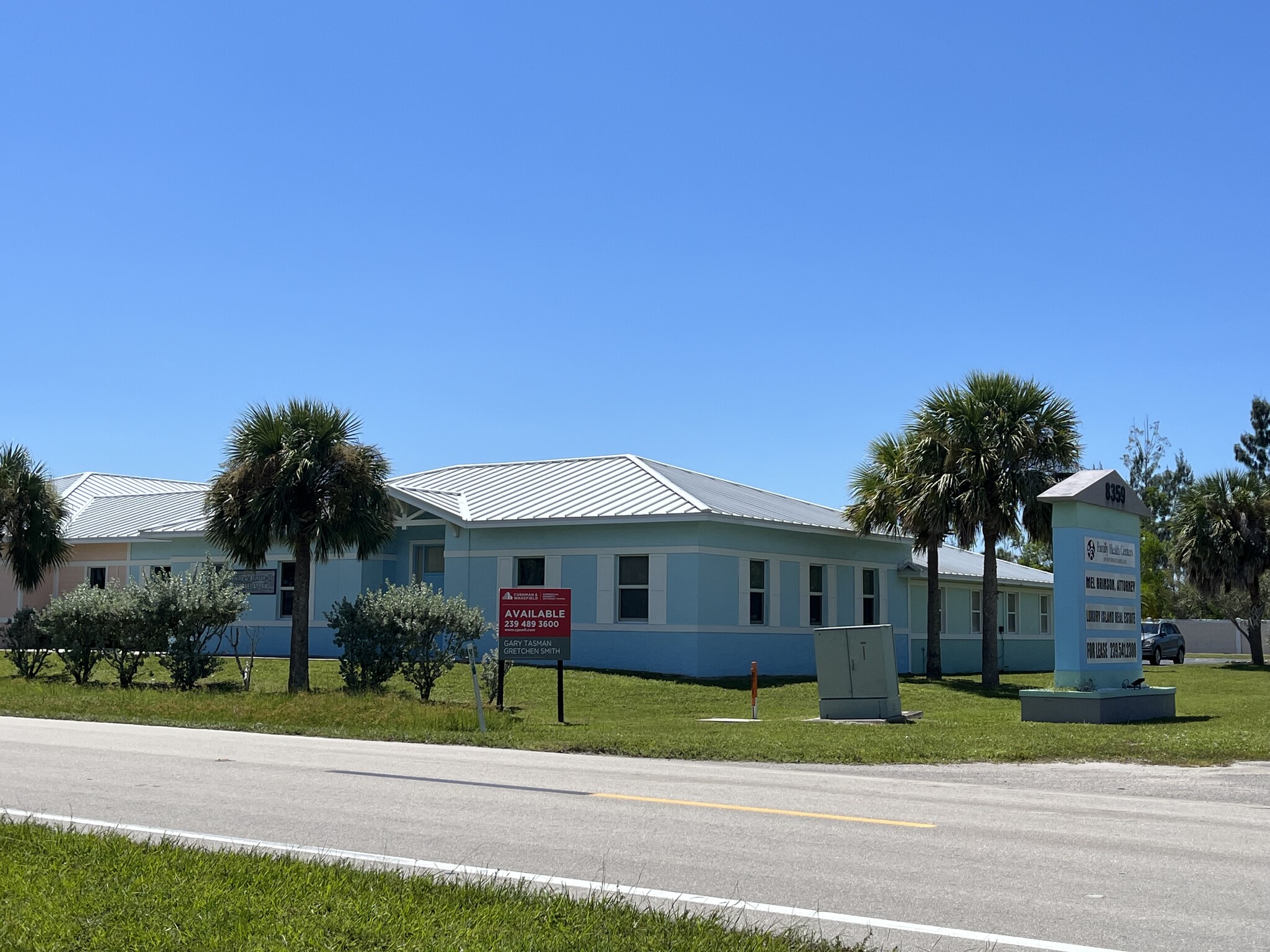 8359 Stringfellow Rd, Saint James City, FL for Sale