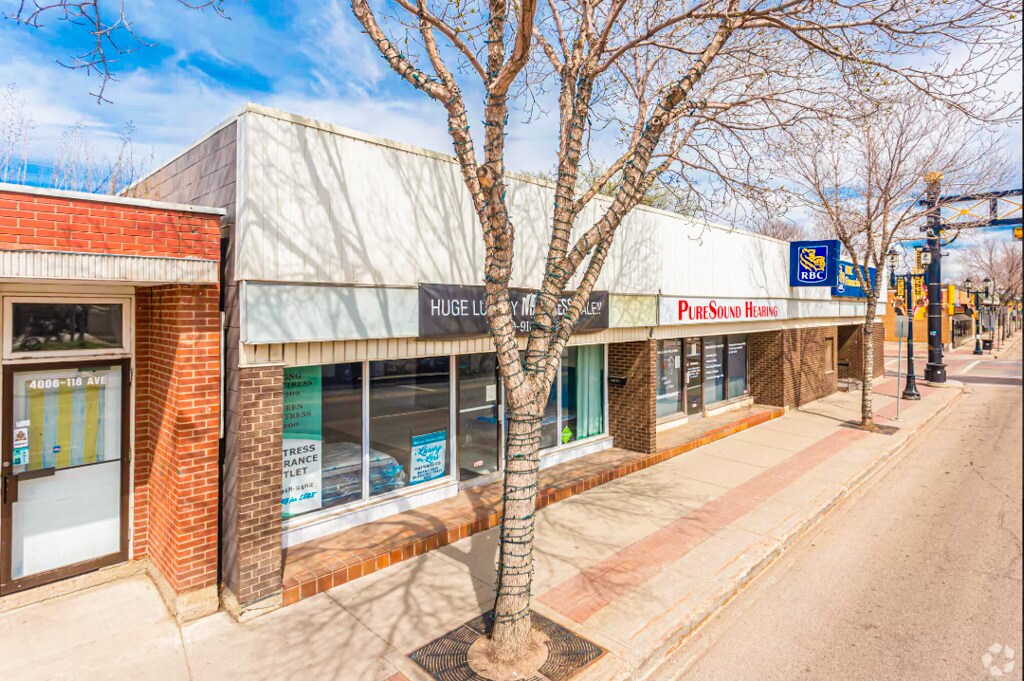 4002 118 Av NW, Edmonton, AB for Rent