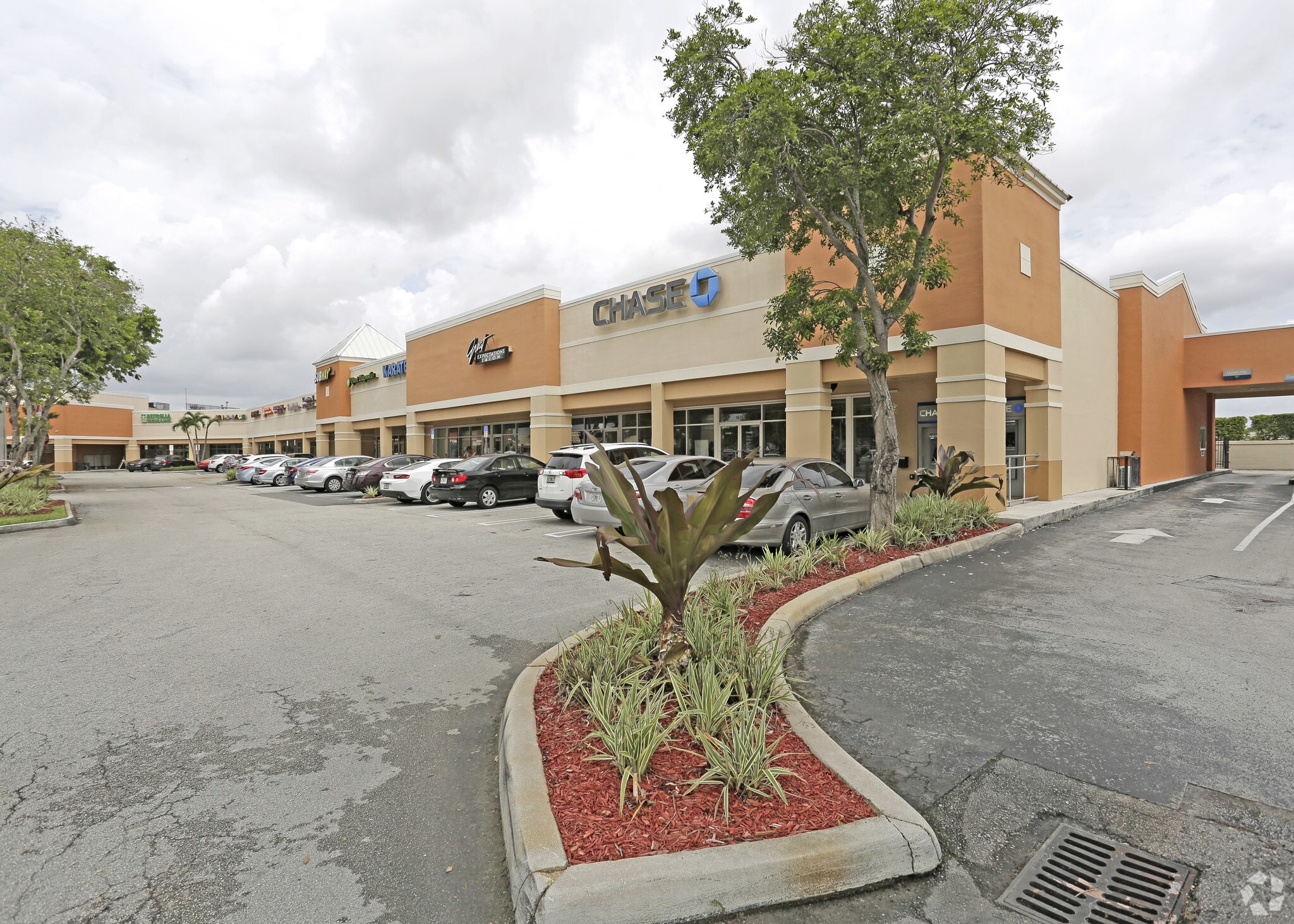 16205 N Kendall Dr, Miami, FL for Rent