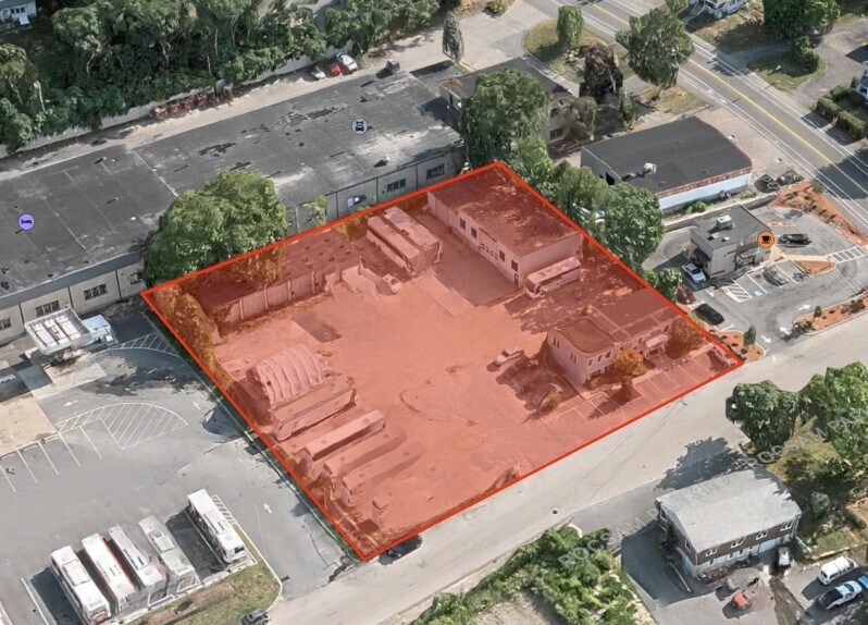 15 Rocsam Park Rd, Braintree, MA for Rent