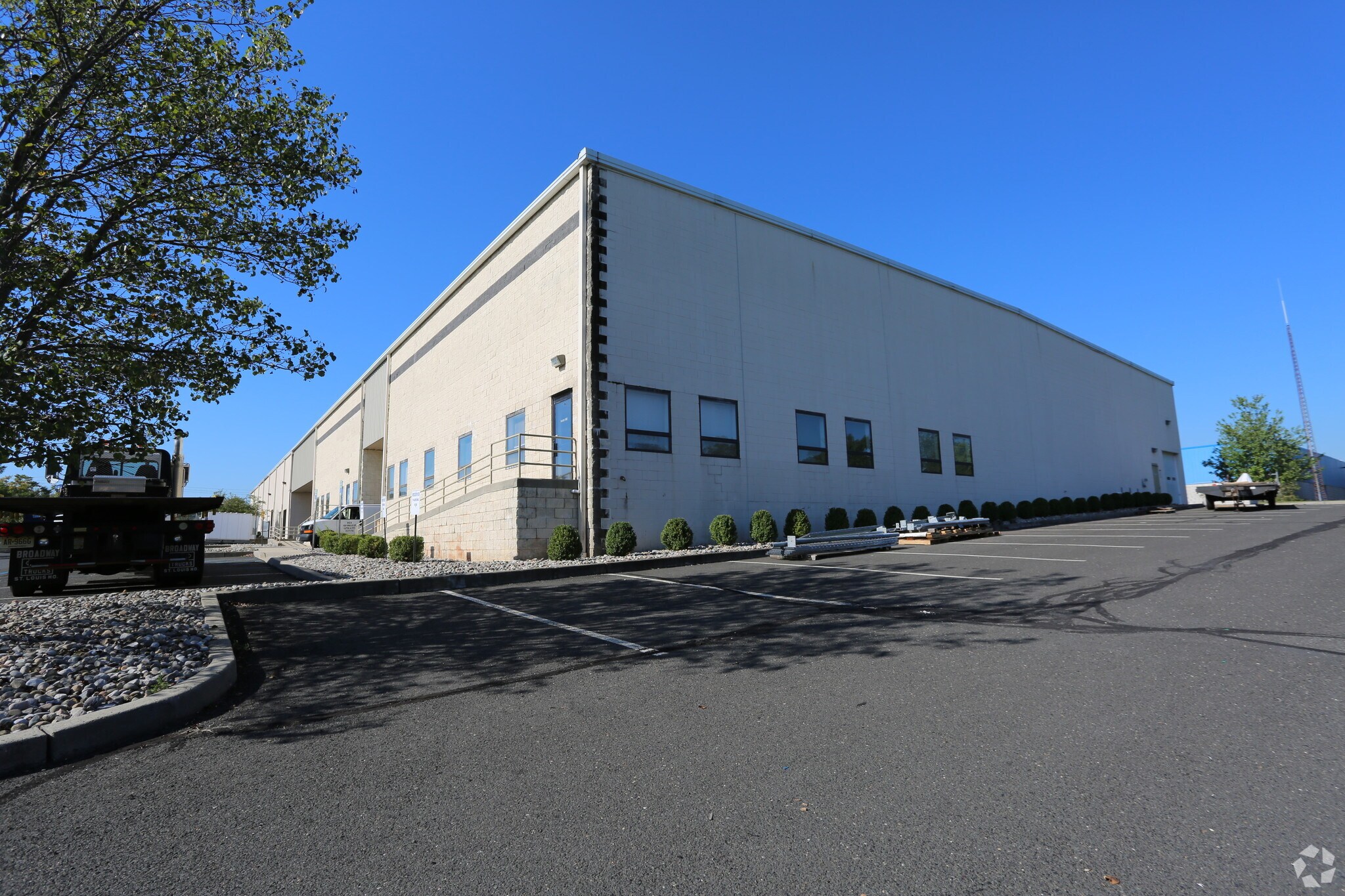 171 Industrial Pky, Branchburg, NJ for Rent
