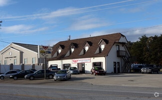 1138 N MAIN ST  