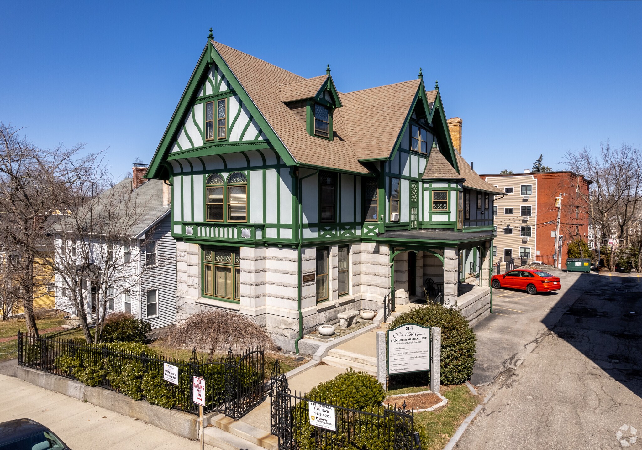 34 Cedar St, Worcester, MA for Rent
