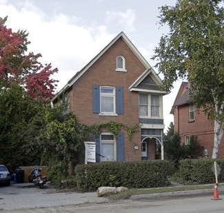 Innisfil, ON Office - 30 Queen St Innisfil, ON Office - 30 Queen St