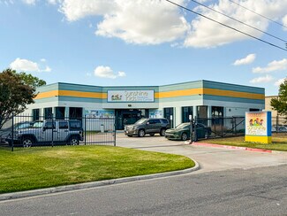 Dallas, TX Flex - 9127-9131 King Arthur Dr Dallas, TX Flex - 9127-9131 King Arthur Dr