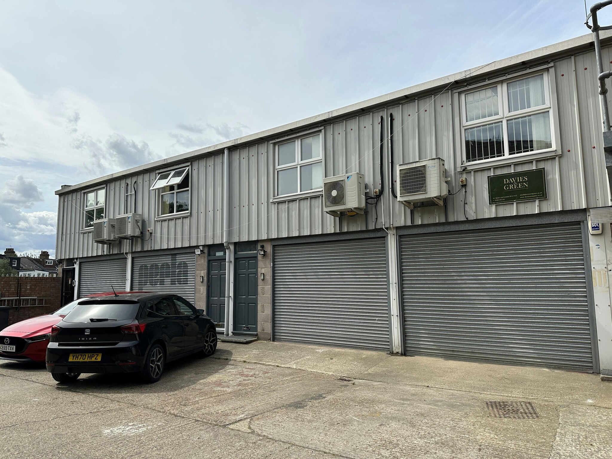 8 Greenock Rd, London, LND for Rent