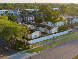 Saint Petersburg, FL Apartments - 442 77th Ave N