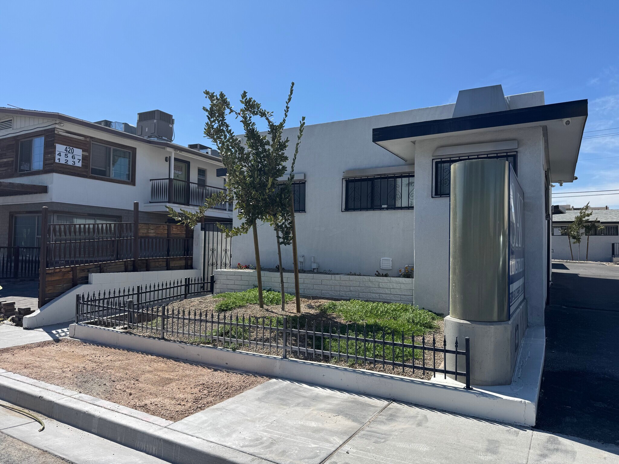 418 S Maryland Pky, Las Vegas, NV for Rent