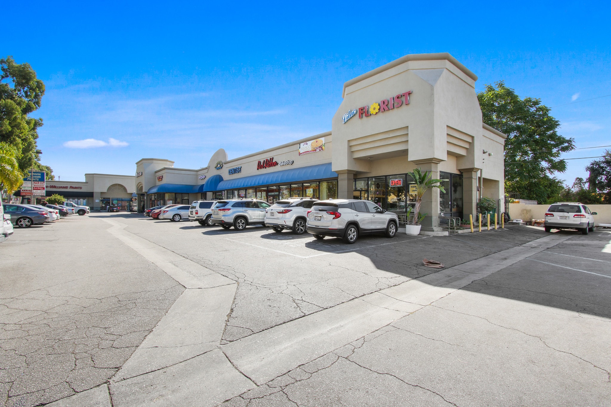 900-1000 E Colorado St, Glendale, CA for Rent