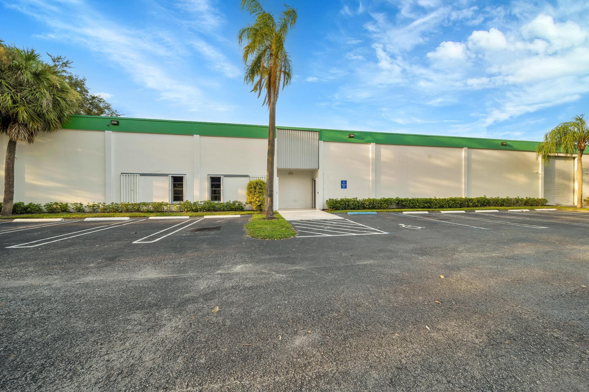 12025-12075 NW 39th St, Coral Springs, FL for Sale