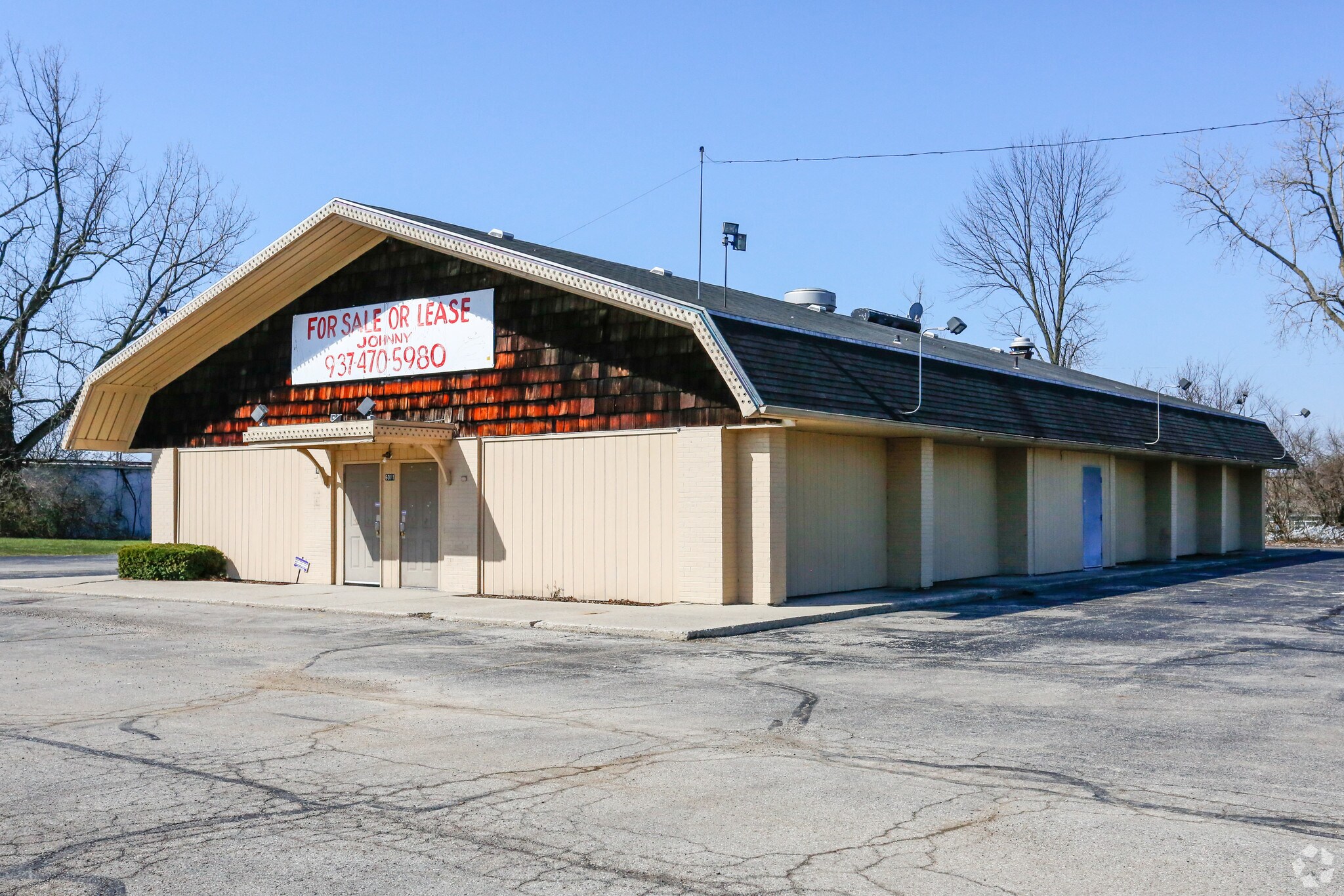 6011 N Dixie Dr Dayton, OH 45414 Retail Property for Sale on