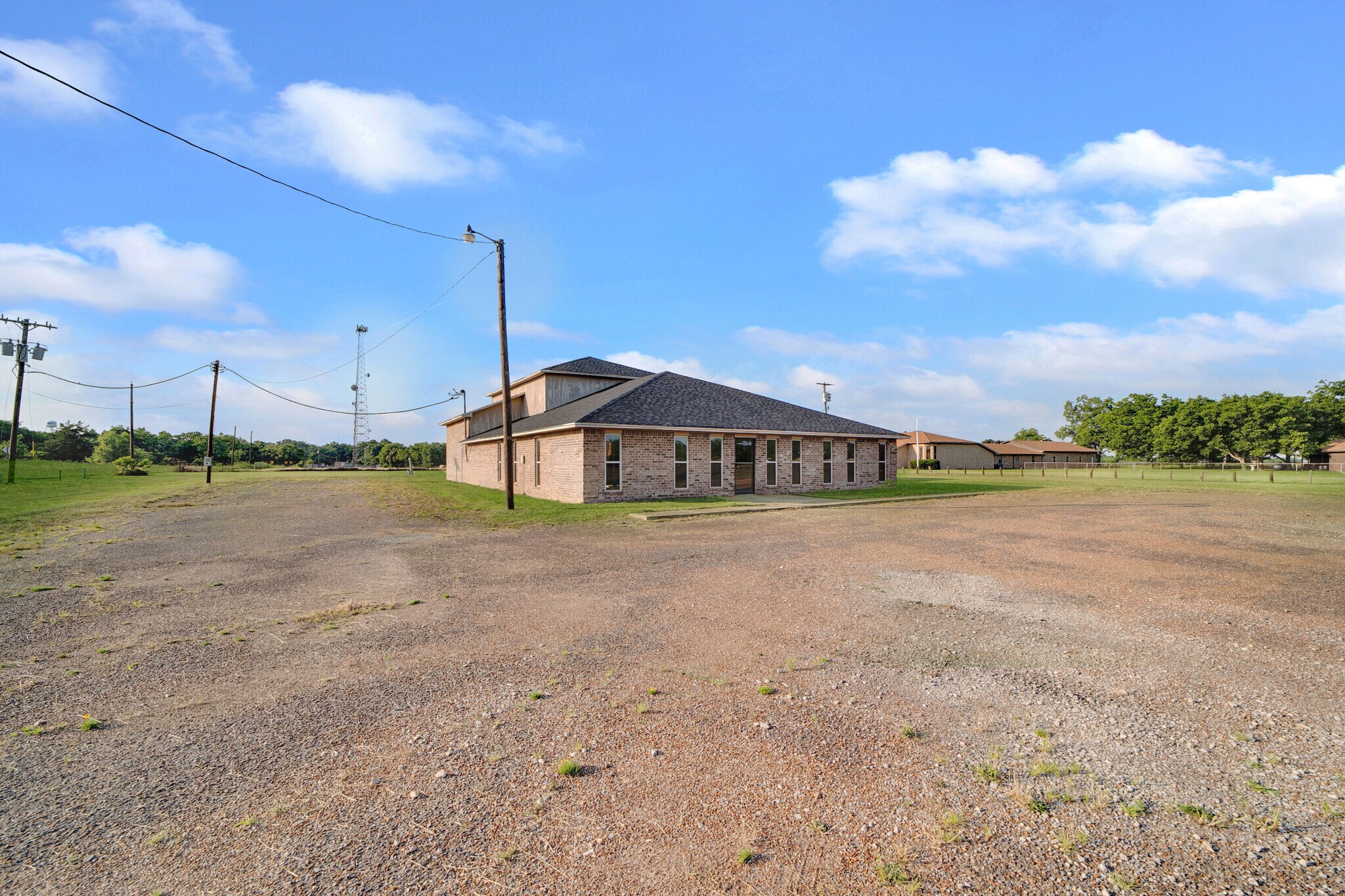 205 E North Interstate 30 Service Rd, Cumby, TX for Sale