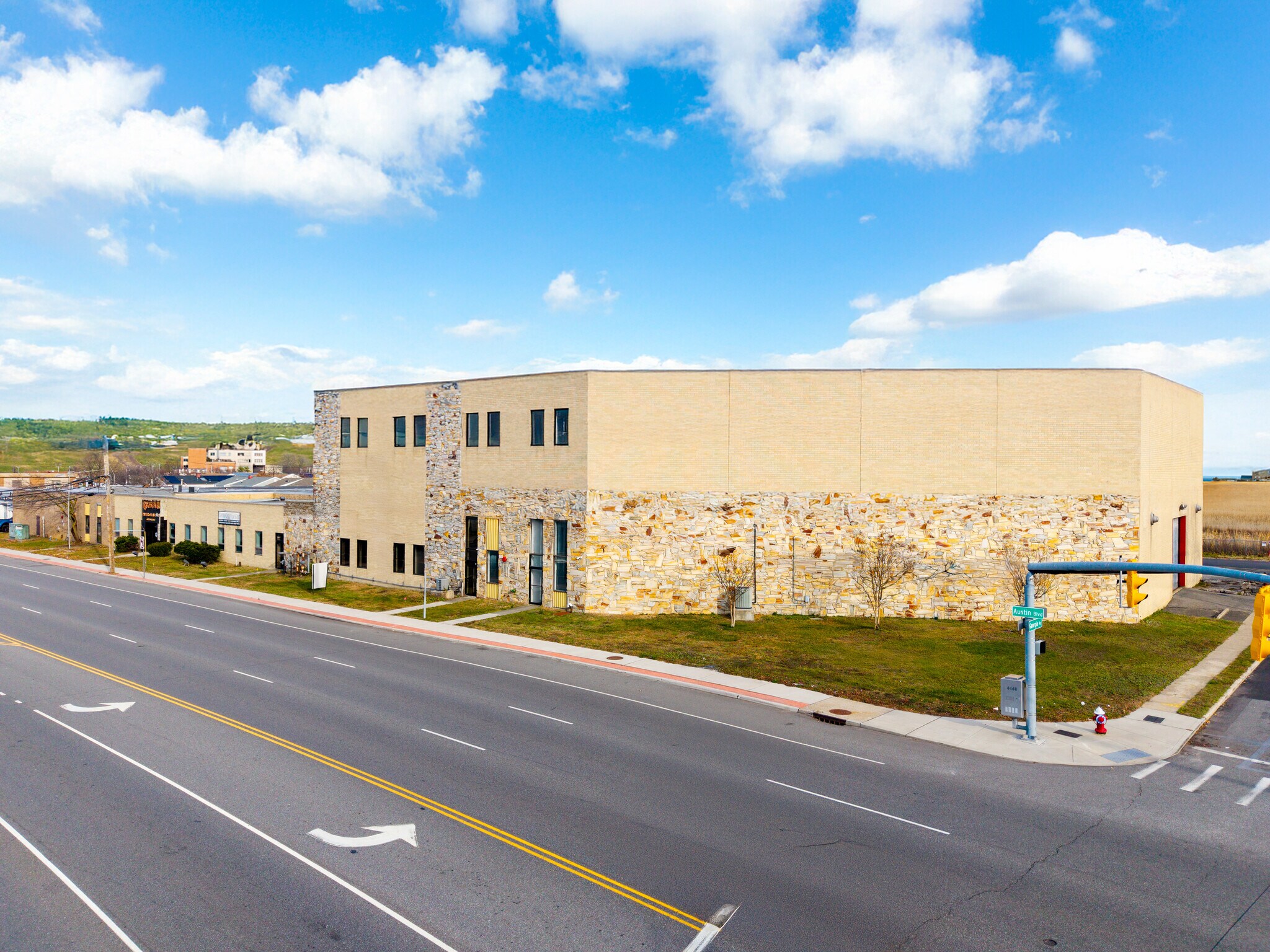 3949 Austin Blvd, Island Park, NY for Sale