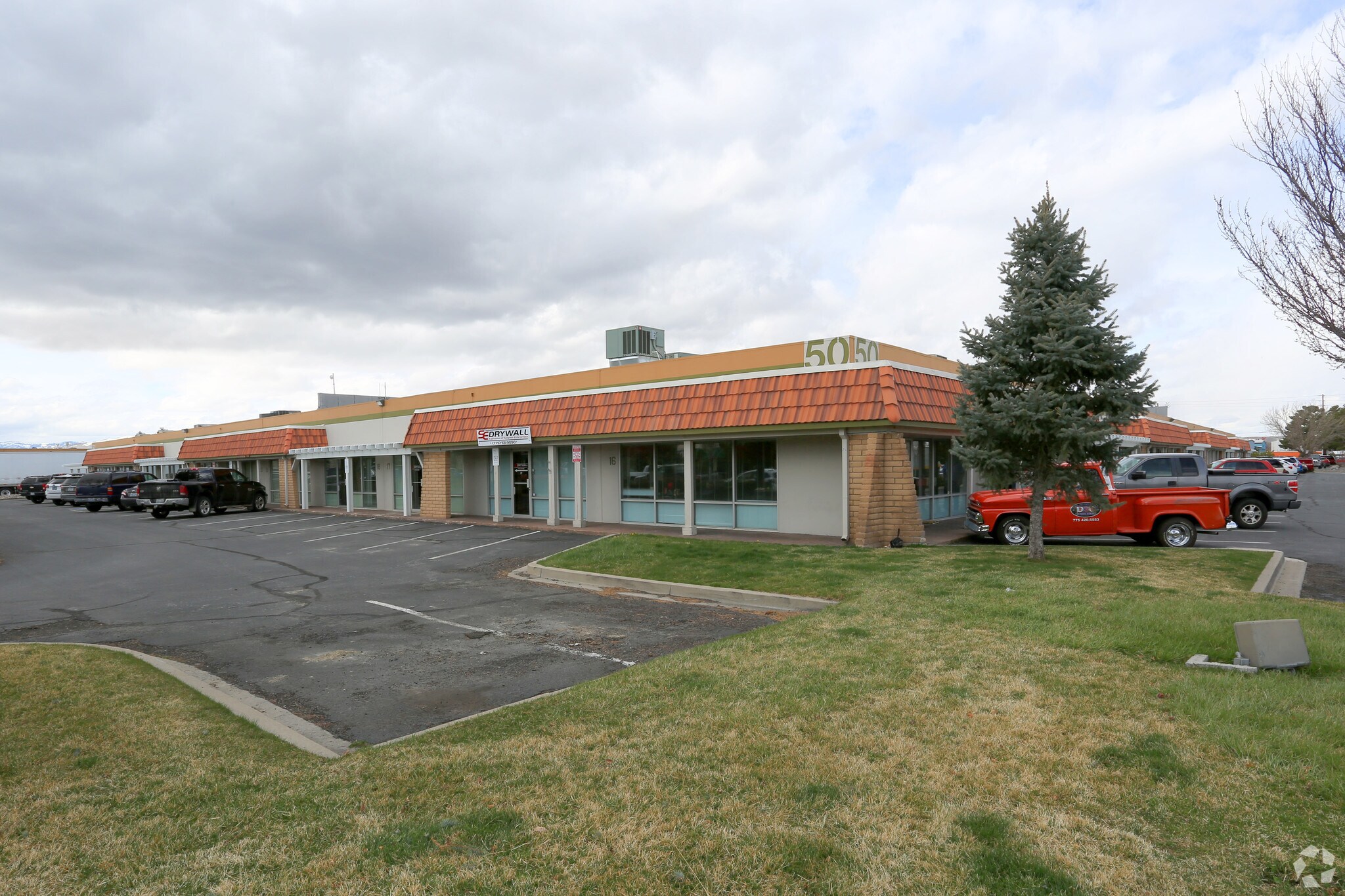 50 Freeport Blvd Sparks, NV 89431 Flex Property for Lease on