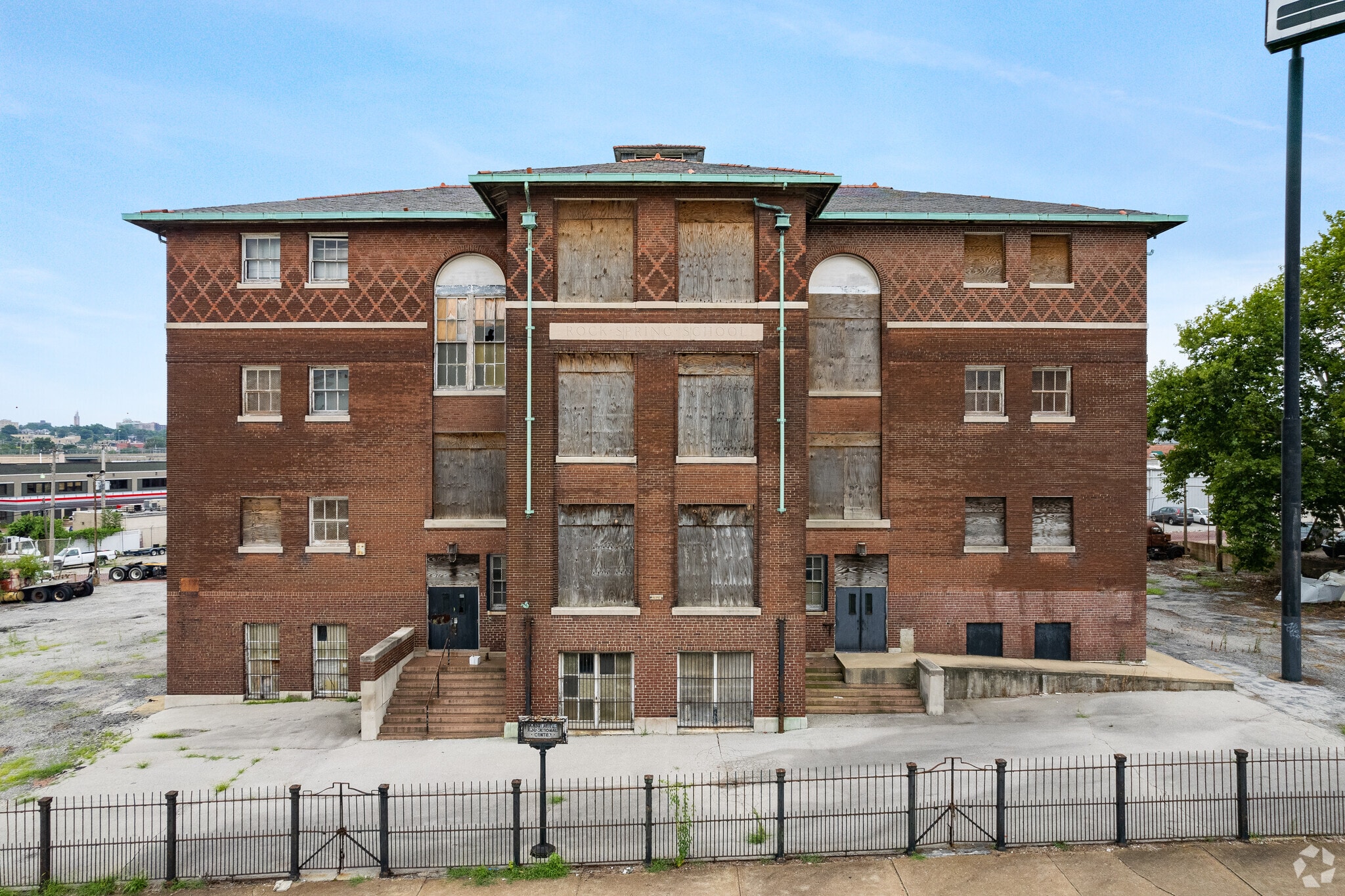 3974 Sarpy Ave, Saint Louis, MO for Sale