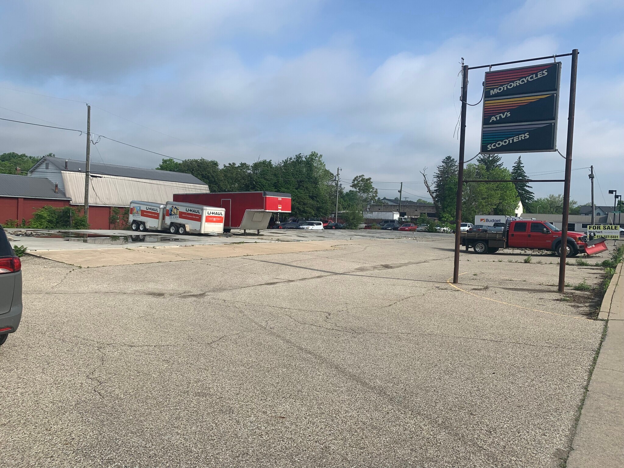 1006 S Walnut St, Bloomington, IN for Sale