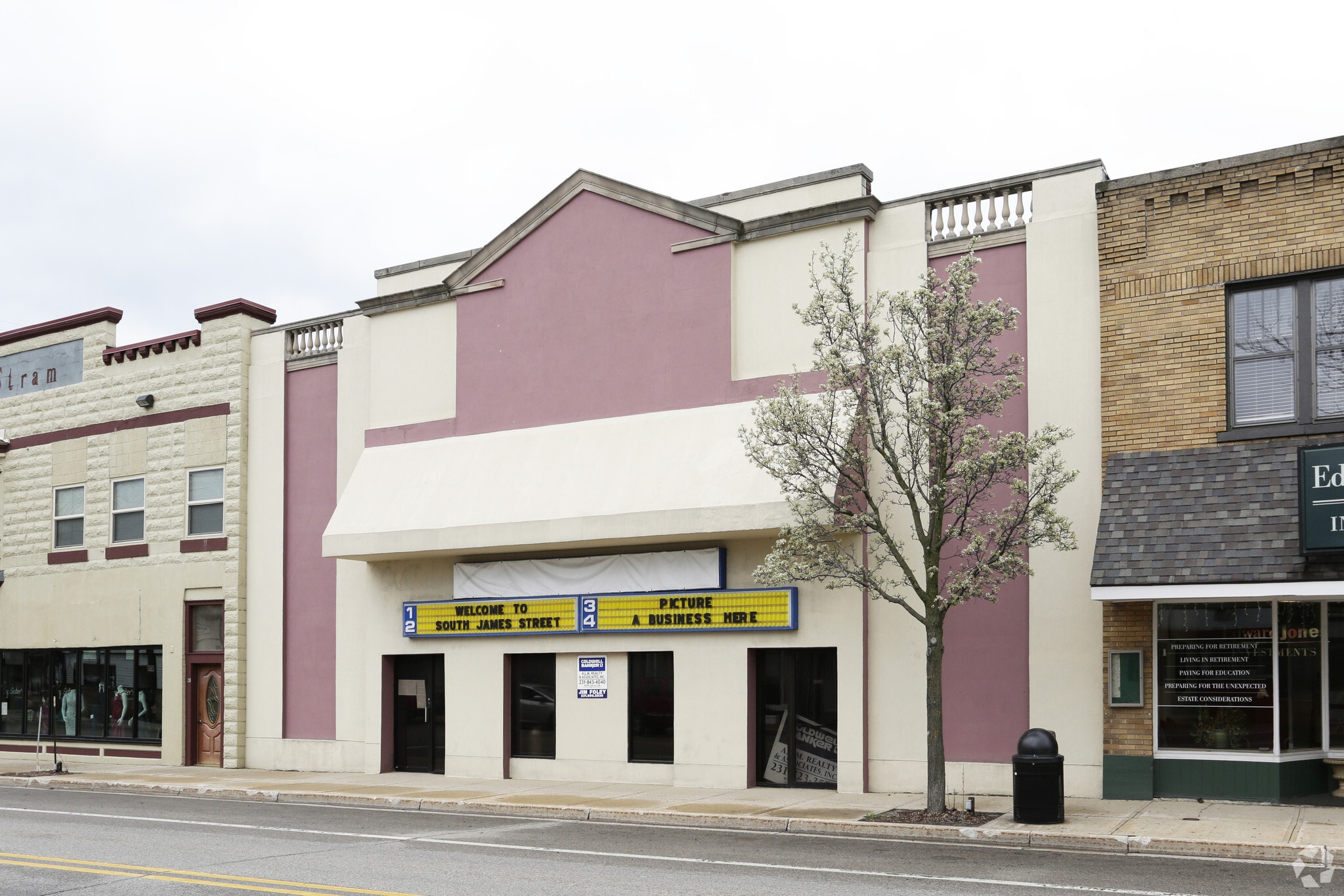 204 S James St, Ludington, MI for Sale