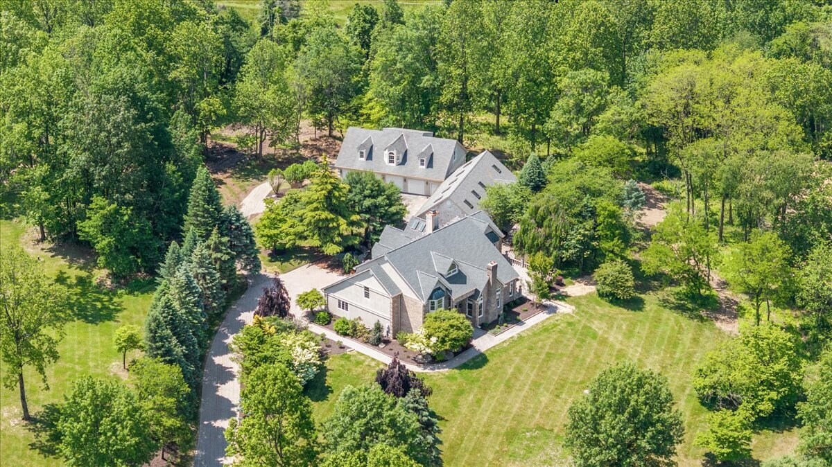 2630 Eagle Ln, Hellertown, PA for Sale