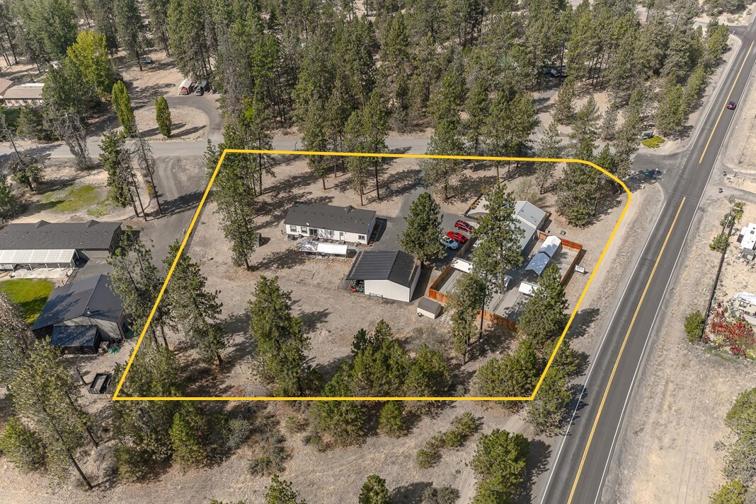 6297 Sundown Dr, Nine Mile Falls, WA for Sale