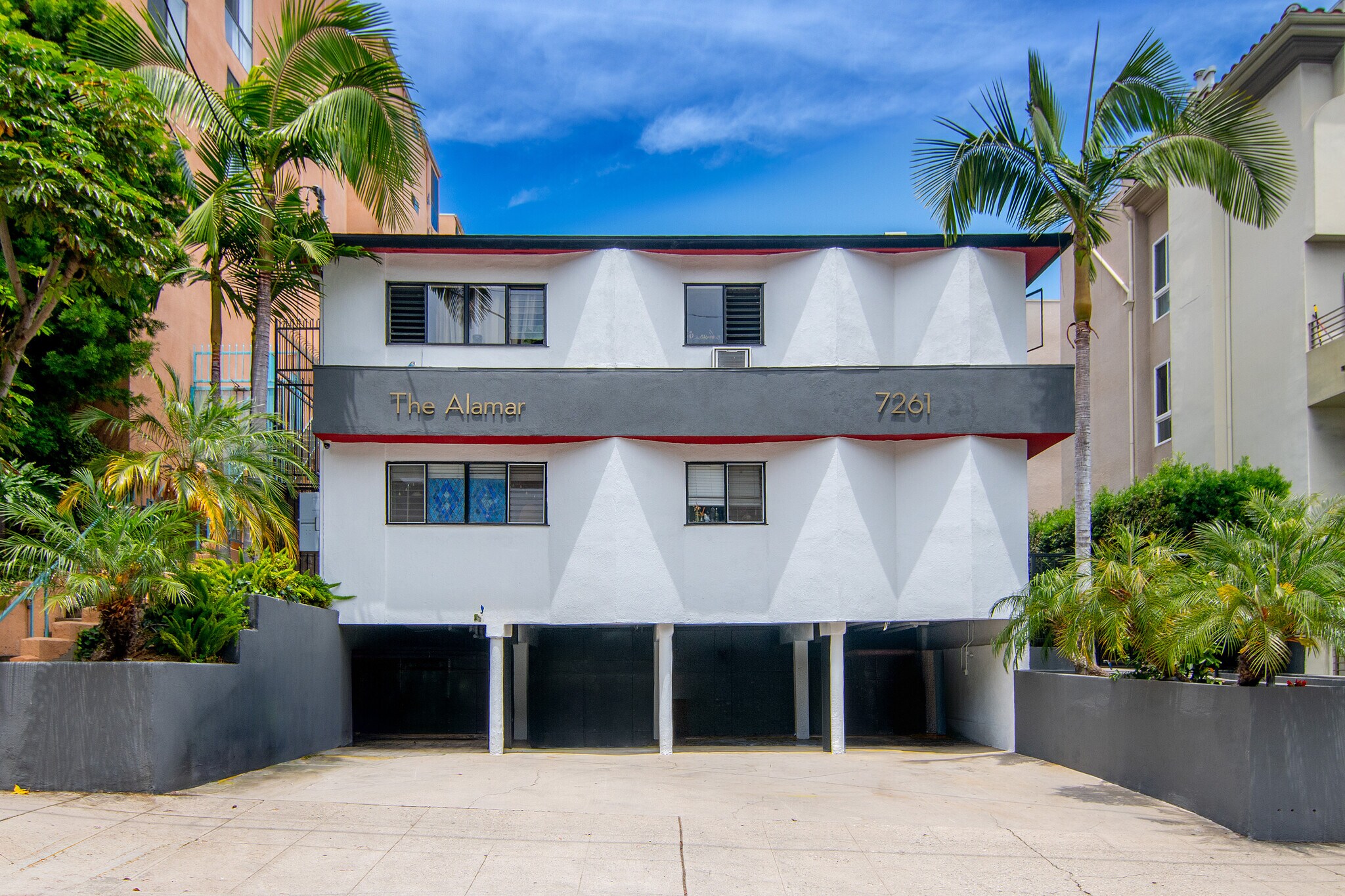 7261 Franklin Ave, Los Angeles, CA for Sale