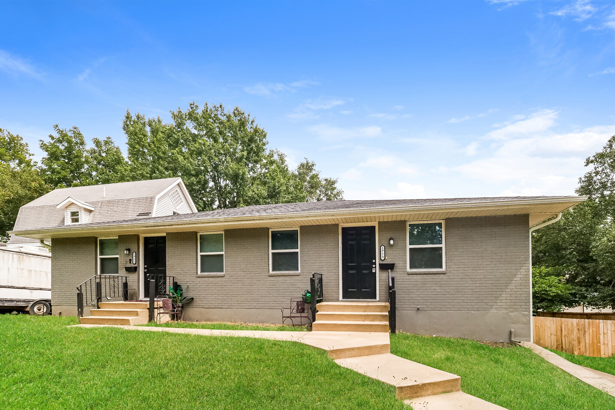 1911 S Crescent Ave, Independence, MO for Sale