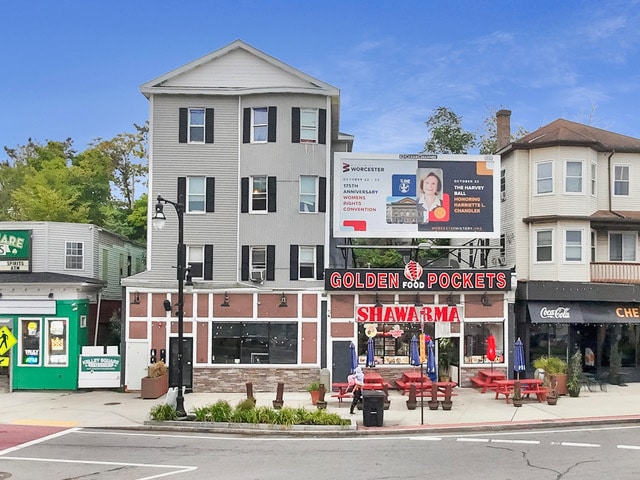 9-11 Kelley Sq, Worcester, MA for Rent