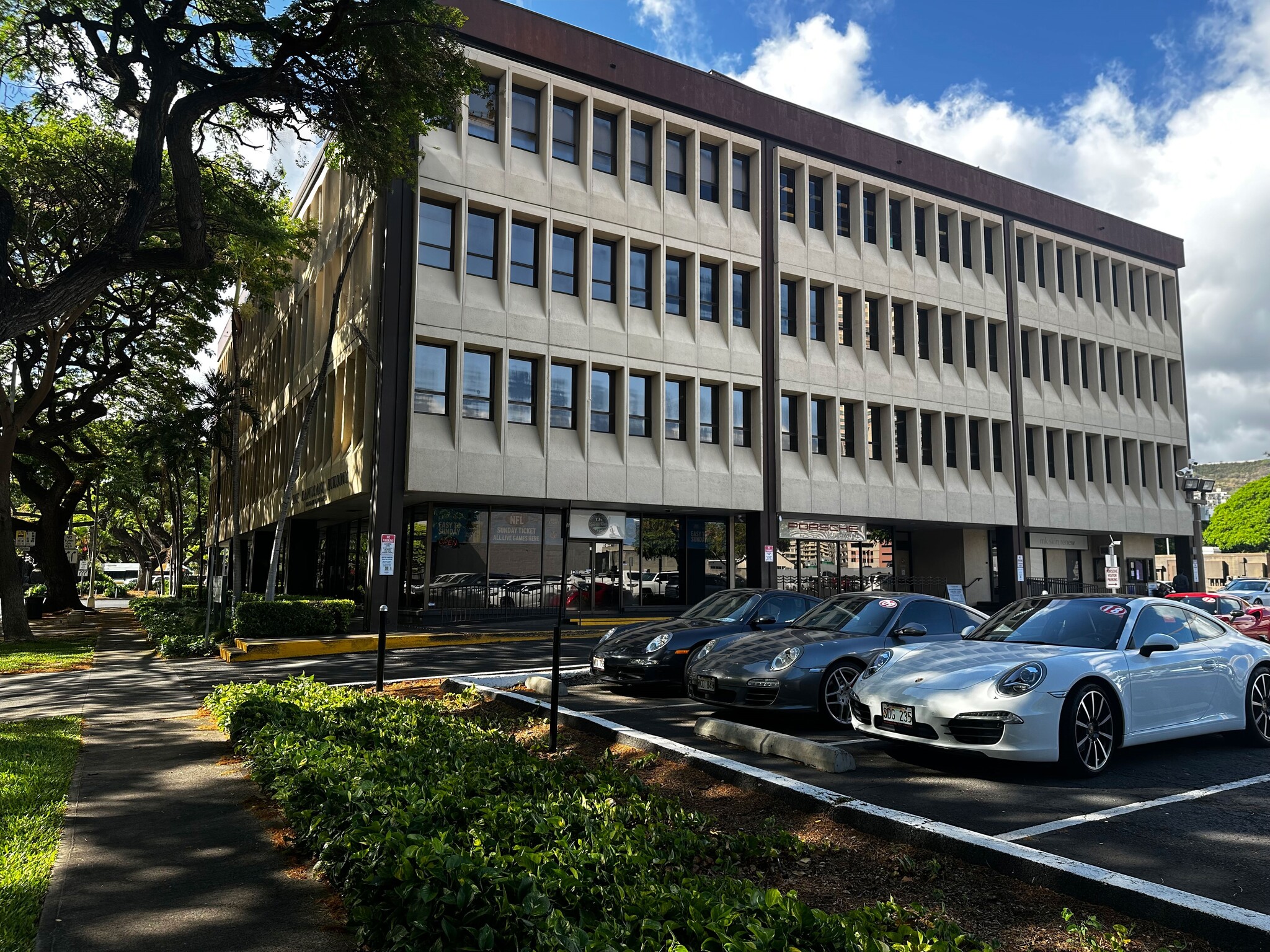 600 Kapiolani Blvd, Honolulu, HI for Rent
