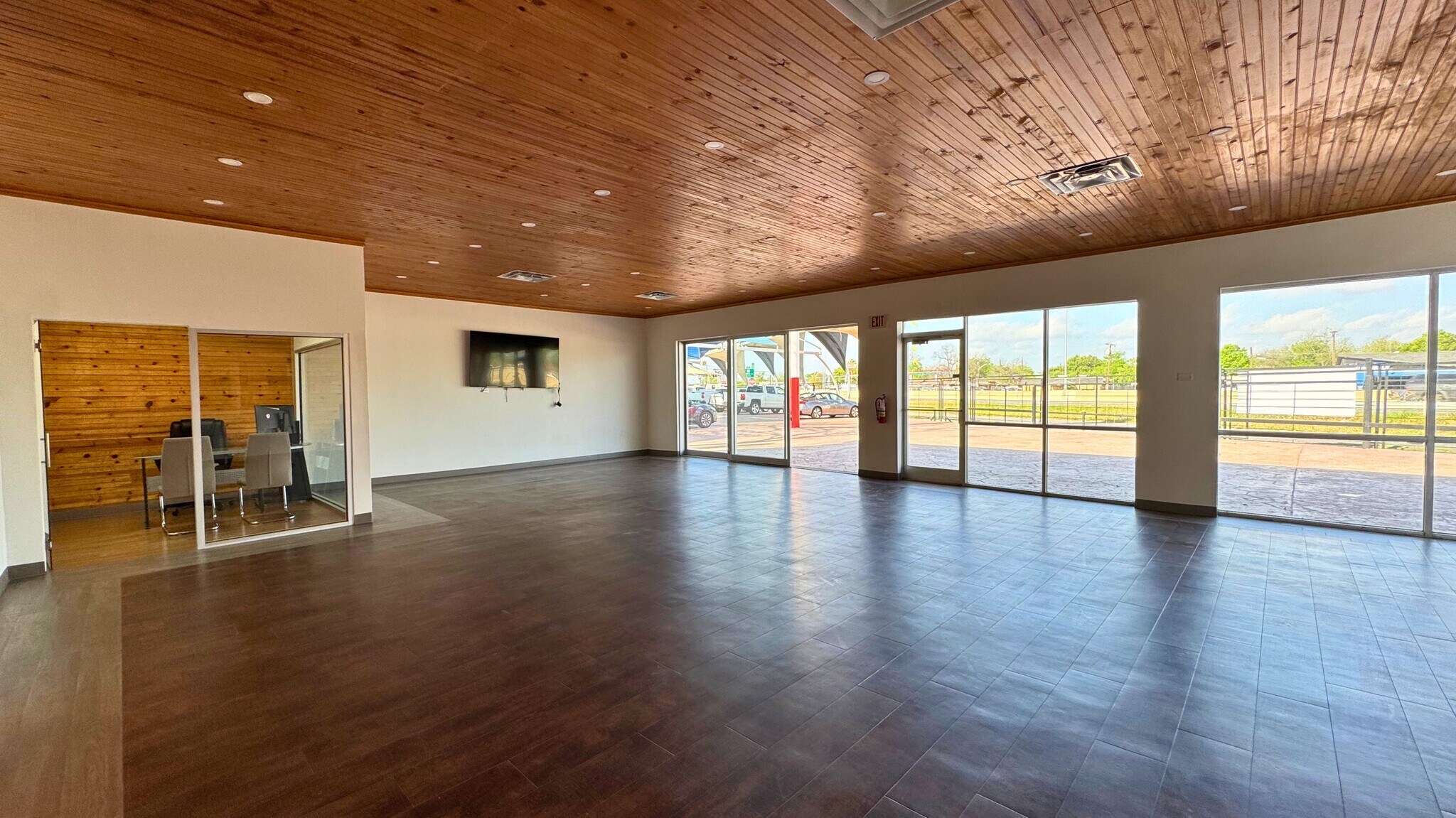 738 W Harlan Ave, San Antonio, TX for Sale