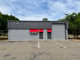 Madera, CA Freestanding - 1732 E Yosemite Ave
