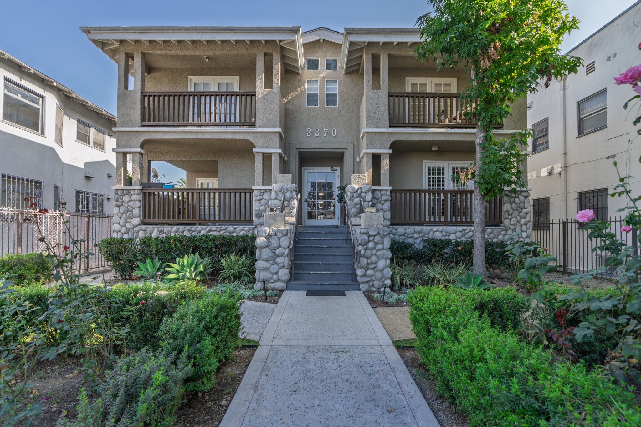 2370 Portland St, Los Angeles, CA for Sale