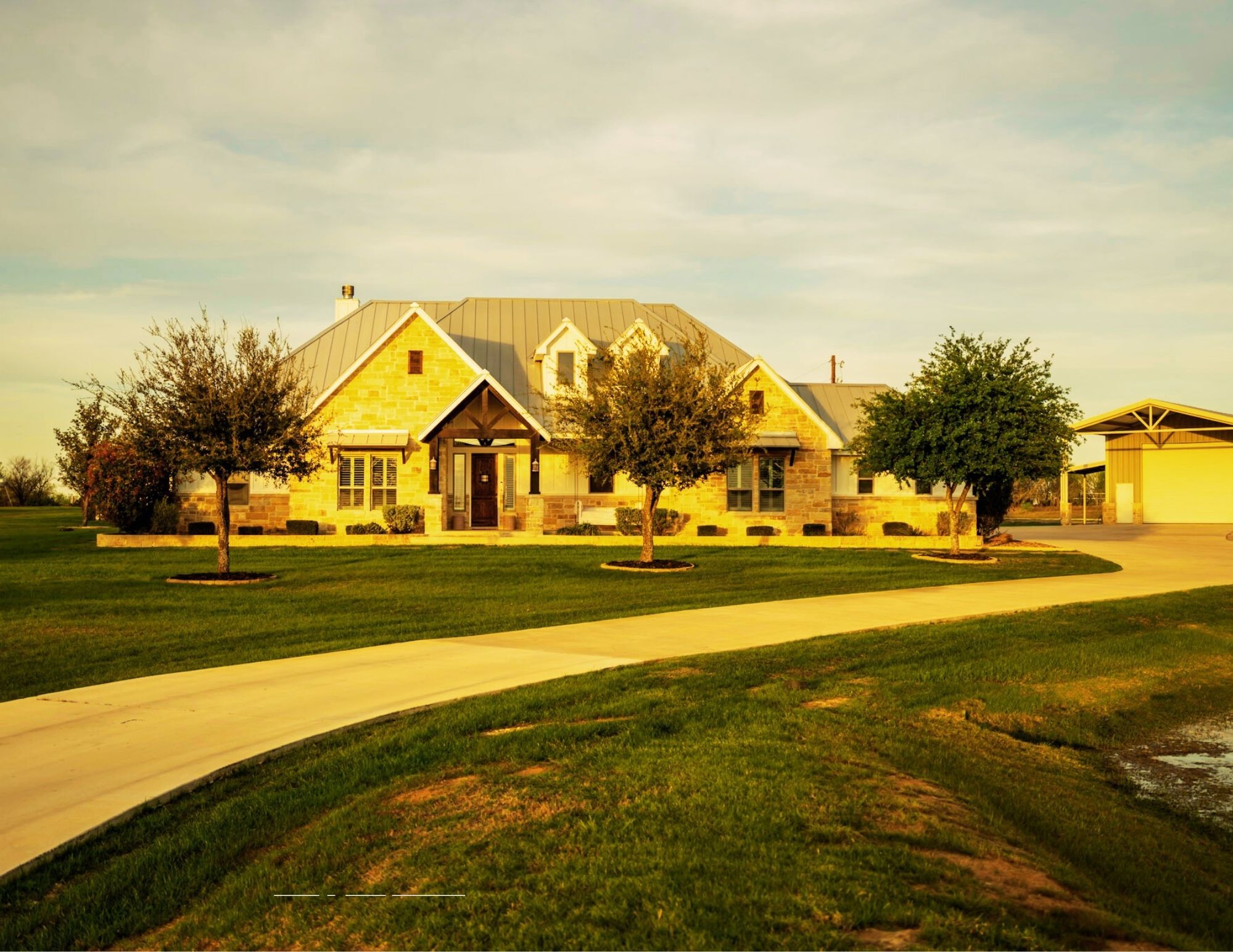 1980 County Road 361, La Vernia, TX for Sale