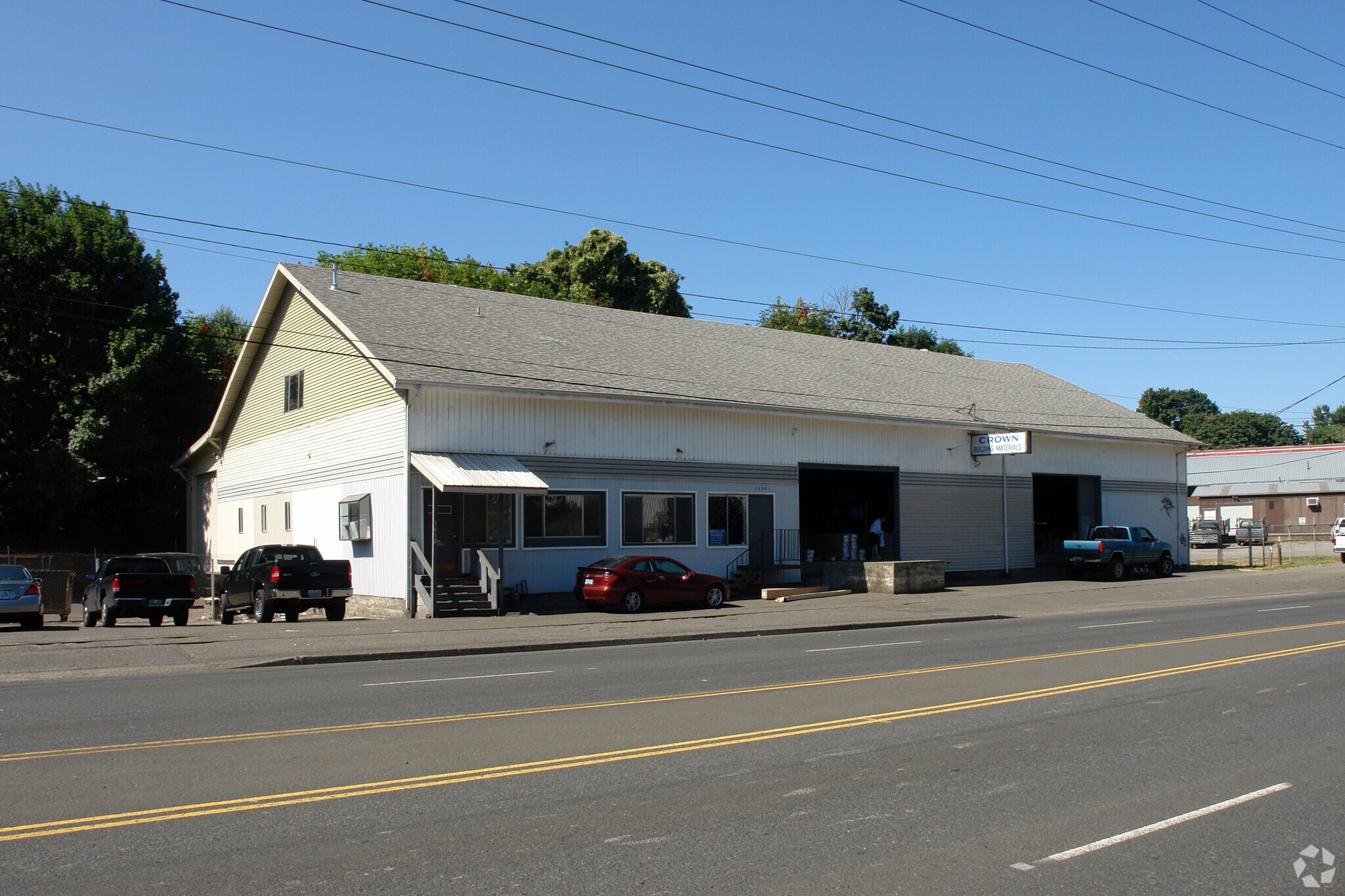 1608 N Columbia Blvd Portland, OR 97217 Industrial Property for Lease