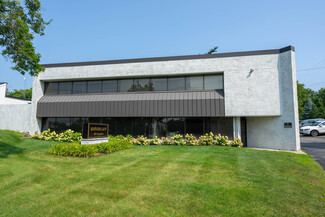 Bloomfield Hills, MI Office/Medical - 77 E Long Lake Rd