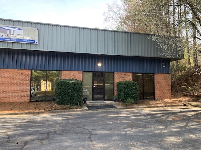 8181 Industrial Pl, Alpharetta, GA for Rent