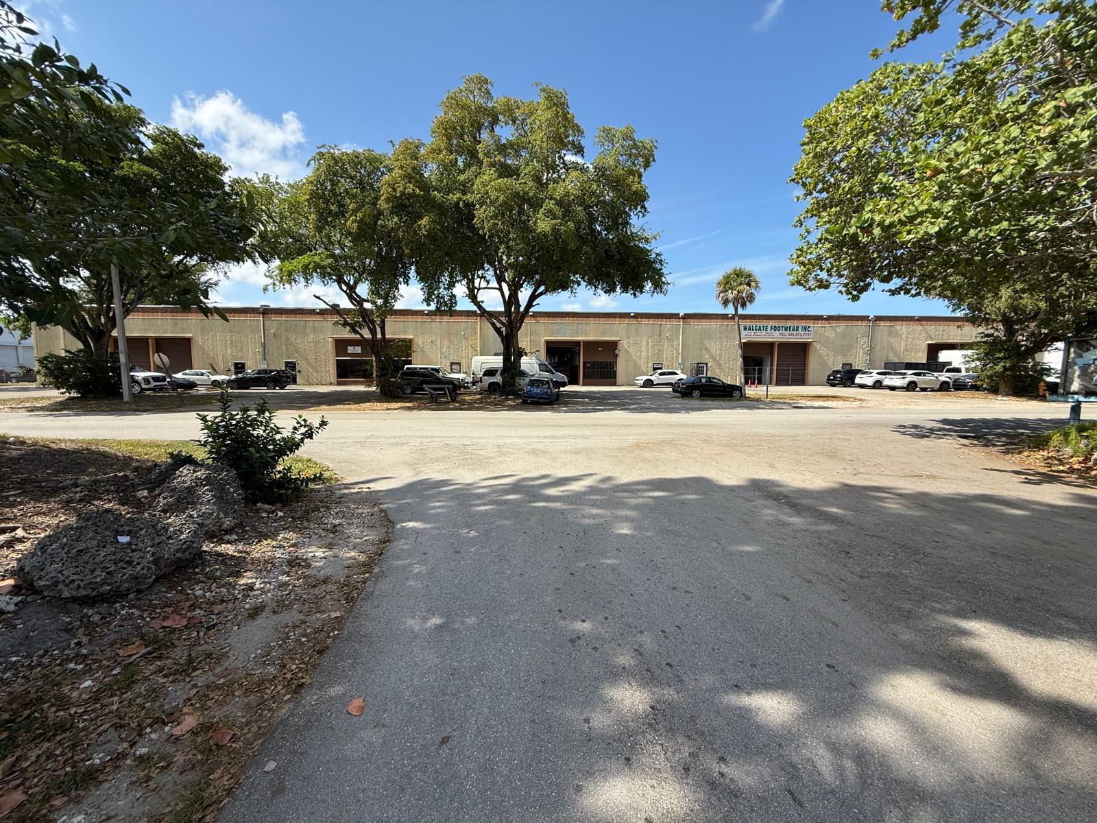 5401-5491 NW 159th St, Hialeah, FL for Rent
